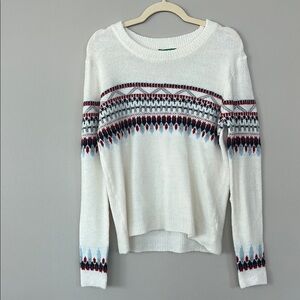 Cozy White Patterned Sweater